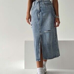 Belsie Midi Skirt Light Wash Denim